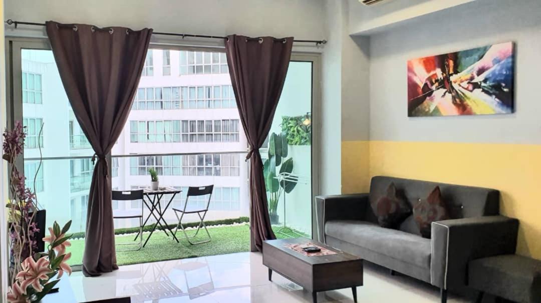 Regalia Suites With Infinity Pool Klcc By Staycation Homes Kuala Lumpur Eksteriør bilde