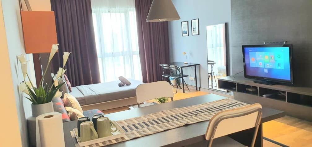 Regalia Suites With Infinity Pool Klcc By Staycation Homes Kuala Lumpur Eksteriør bilde