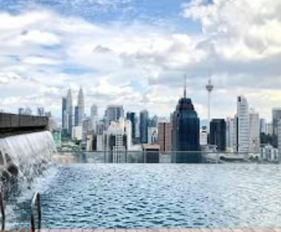 Regalia Suites With Infinity Pool Klcc By Staycation Homes Kuala Lumpur Eksteriør bilde