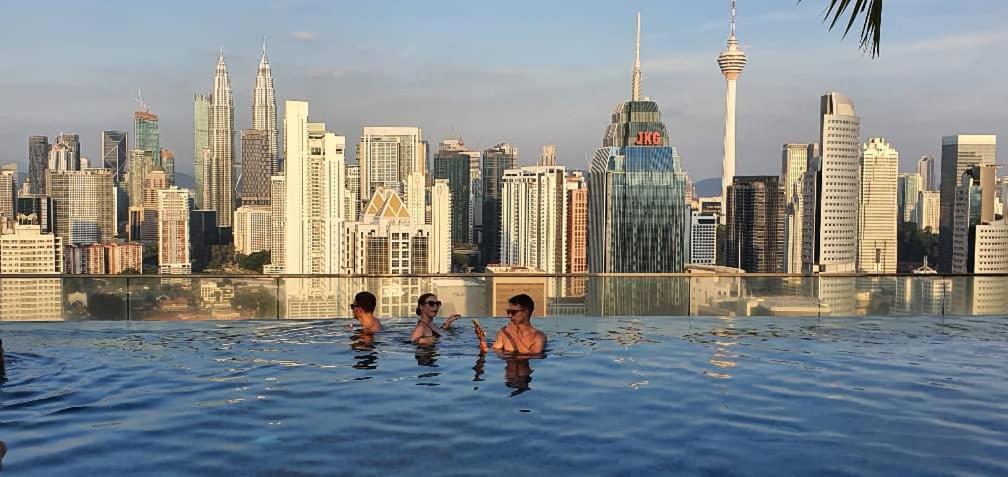 Regalia Suites With Infinity Pool Klcc By Staycation Homes Kuala Lumpur Eksteriør bilde