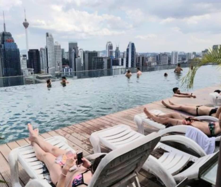 Regalia Suites With Infinity Pool Klcc By Staycation Homes Kuala Lumpur Eksteriør bilde