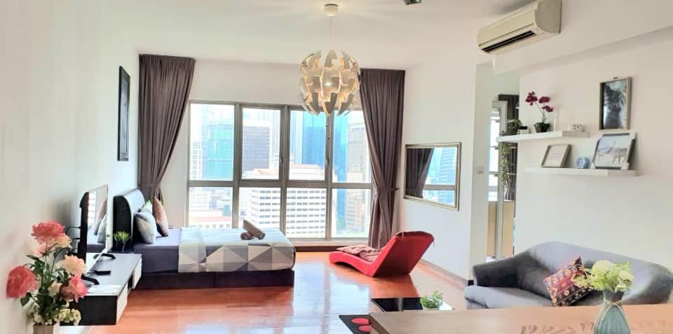 Regalia Suites With Infinity Pool Klcc By Staycation Homes Kuala Lumpur Eksteriør bilde
