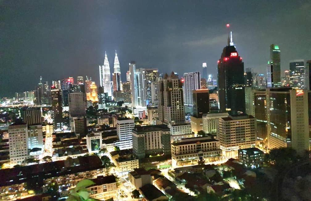 Regalia Suites With Infinity Pool Klcc By Staycation Homes Kuala Lumpur Eksteriør bilde