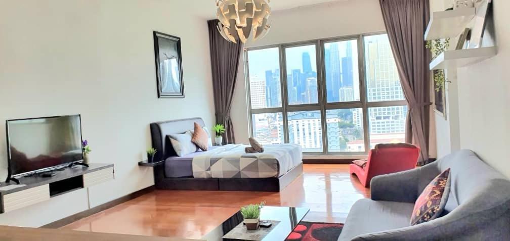 Regalia Suites With Infinity Pool Klcc By Staycation Homes Kuala Lumpur Eksteriør bilde
